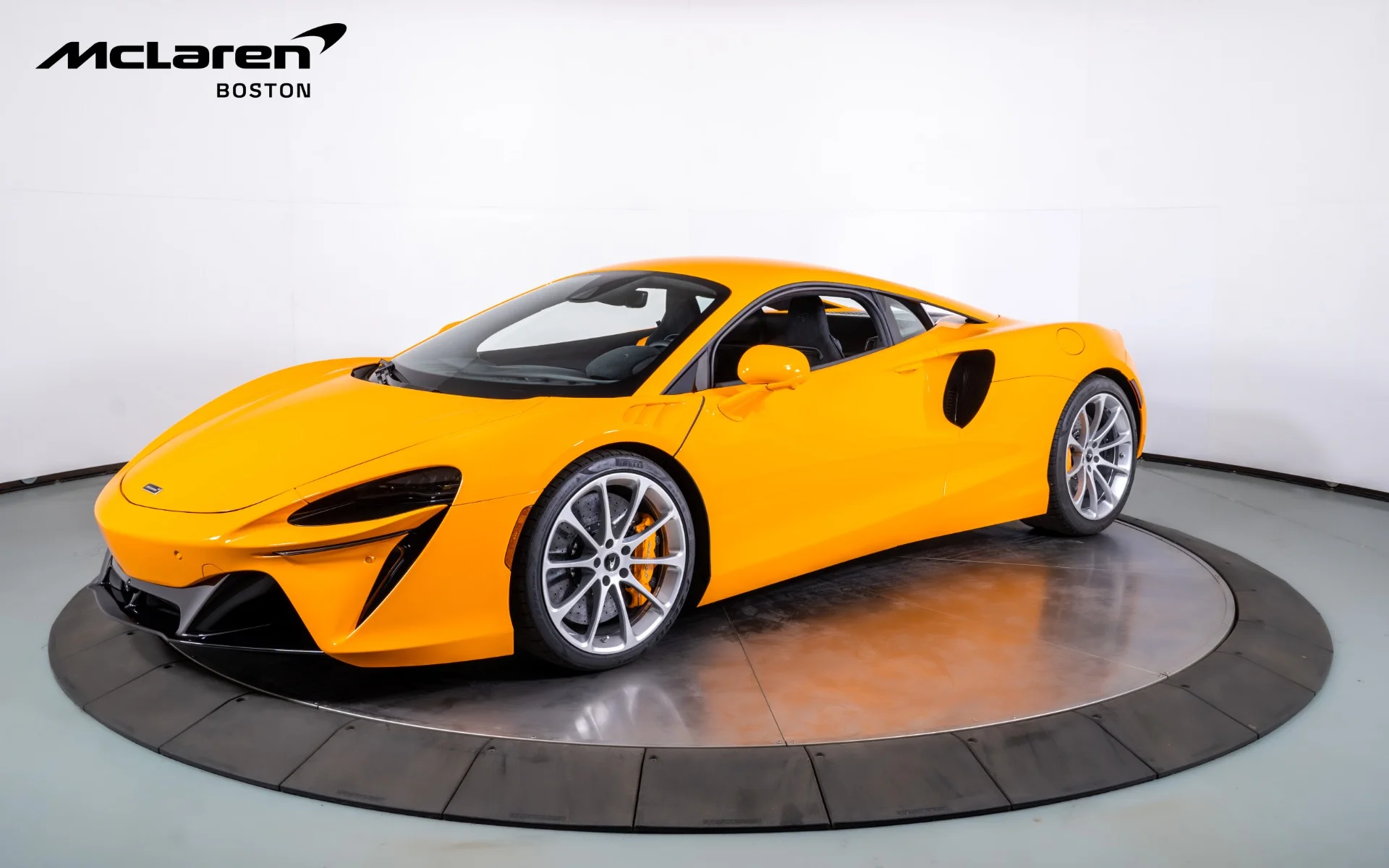 2023 McLaren Artura for Sale | duPont REGISTRY