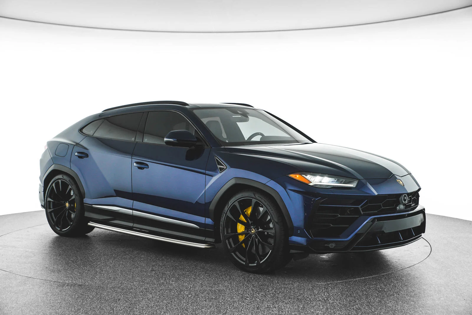 2019 Lamborghini Urus for Sale | duPont REGISTRY
