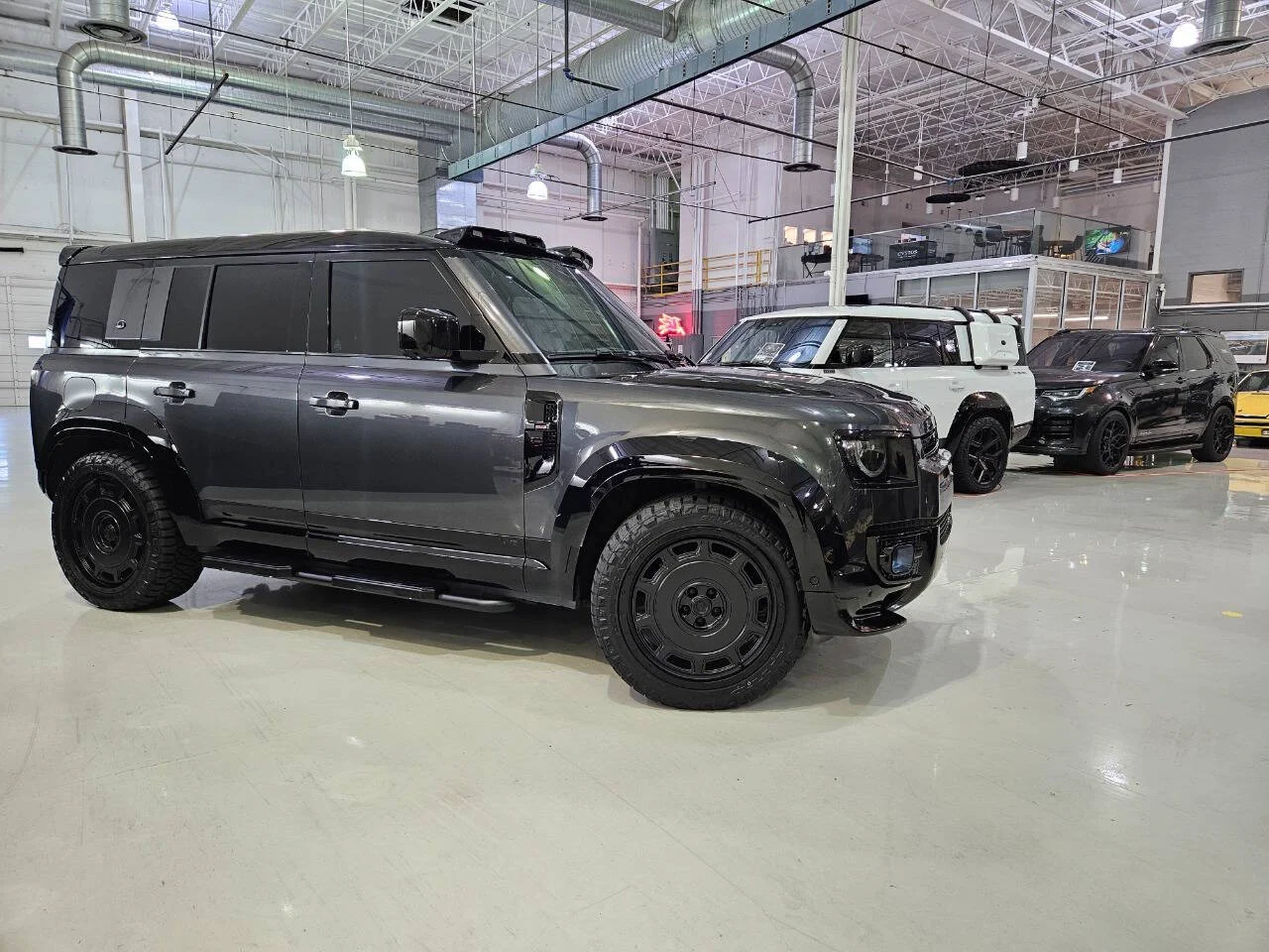 2023 Land Rover Defender 110 Urban Widetrack Edition for Sale