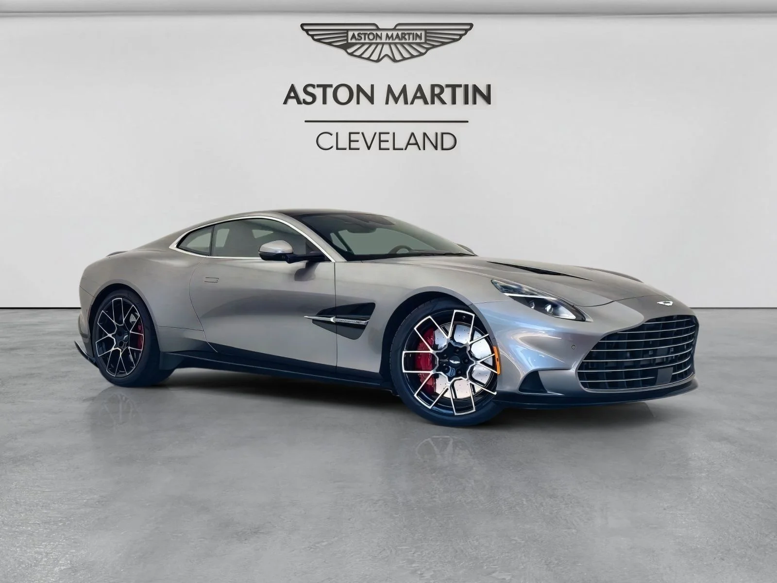 2025 Aston Martin Vanquish for Sale | duPont REGISTRY