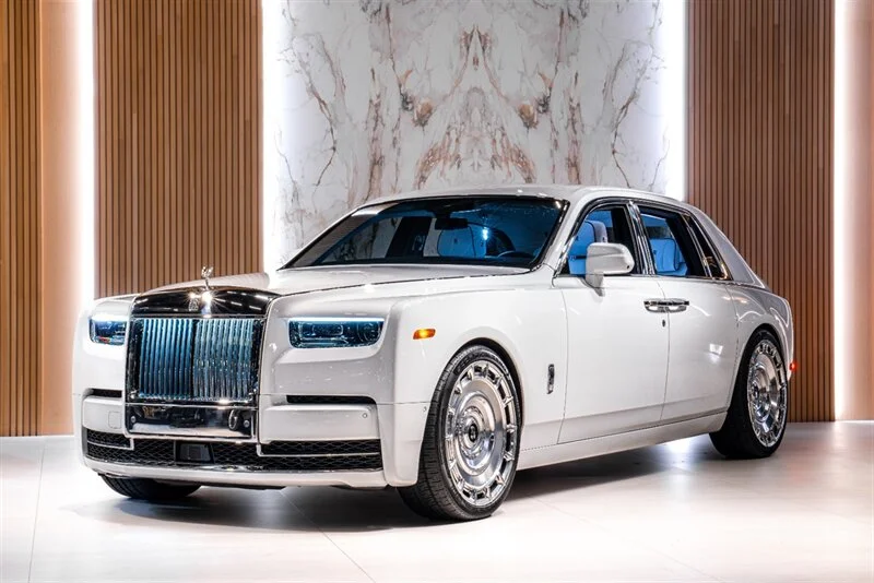 2025 Rolls-Royce Phantom for Sale | duPont REGISTRY