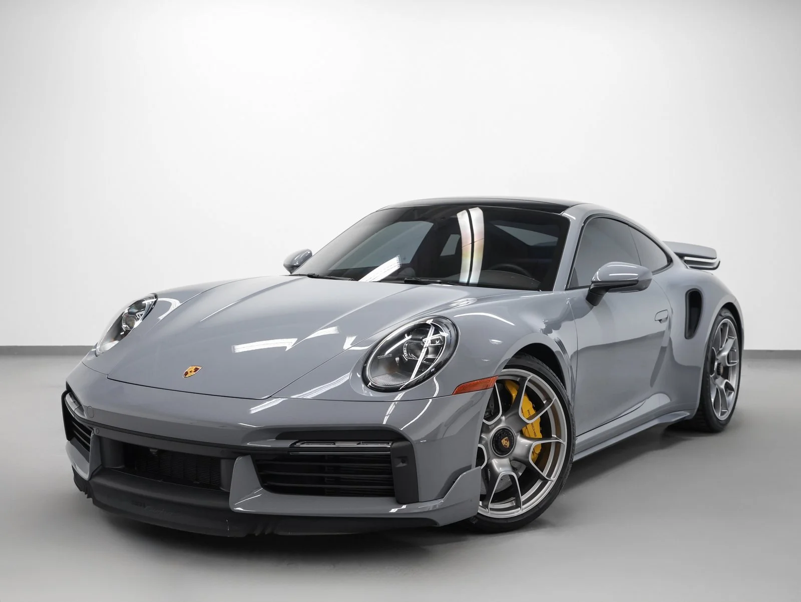 未使用級✨2025✨セオリー　LIGHT BILEN GOTIS PL　ポロ　L 2025 Porsche 911 Turbo S for Sale | duPont REGISTRY
