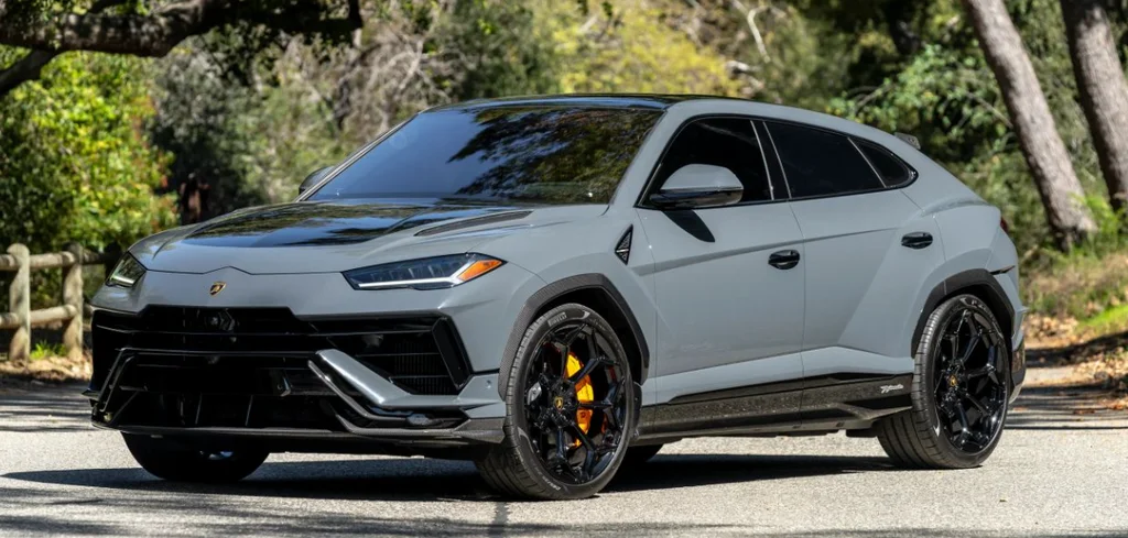 2023 Lamborghini Urus Performante for Sale | duPont REGISTRY