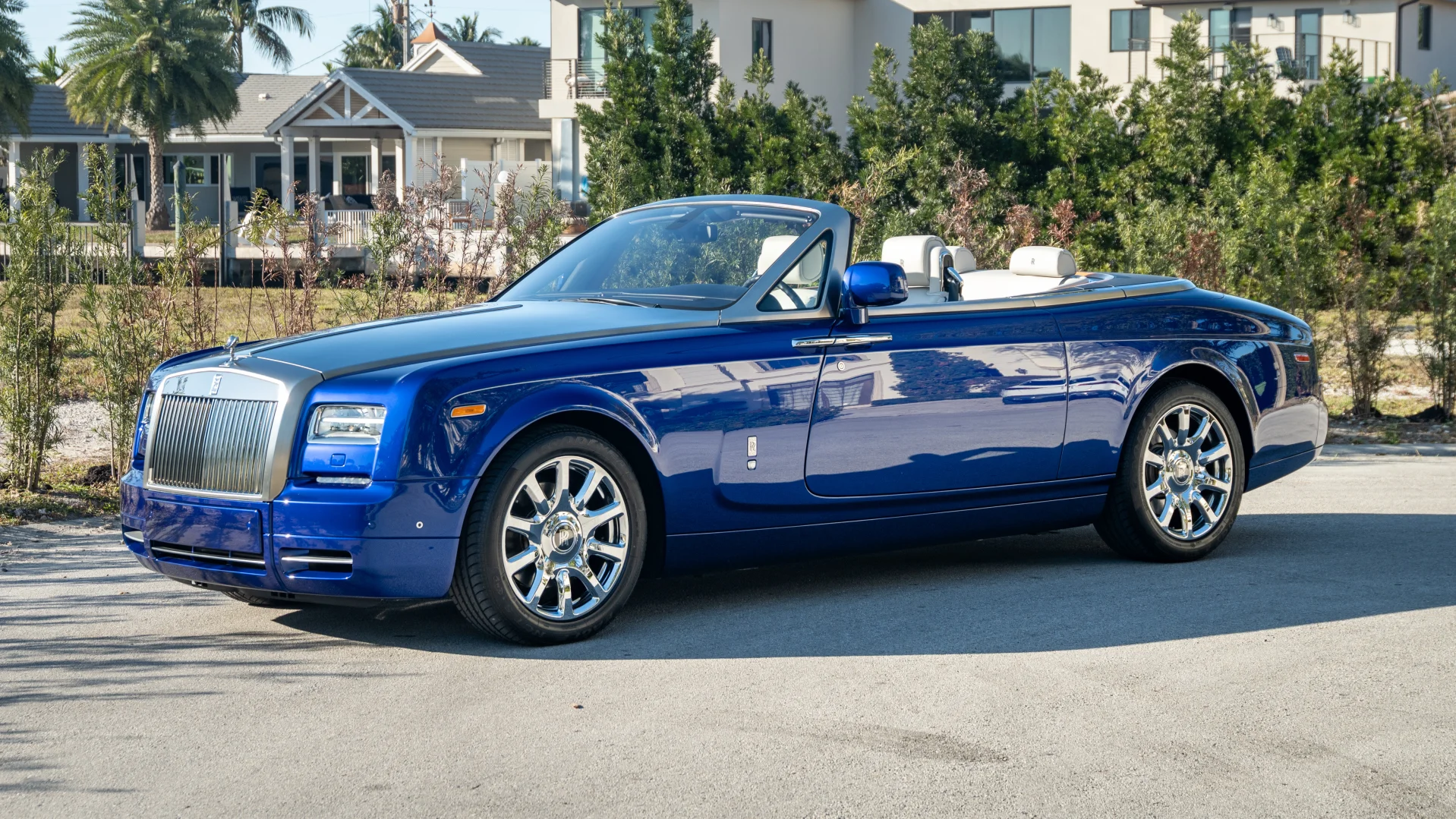 2016 Rolls-Royce Phantom Drophead Coupe for Sale | duPont REGISTRY
