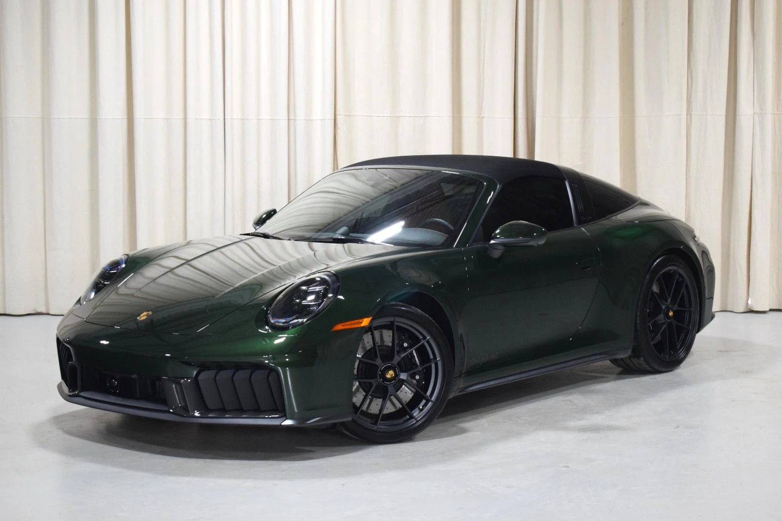 2026 Porsche 911 Targa 4 GTS for Sale | duPont REGISTRY