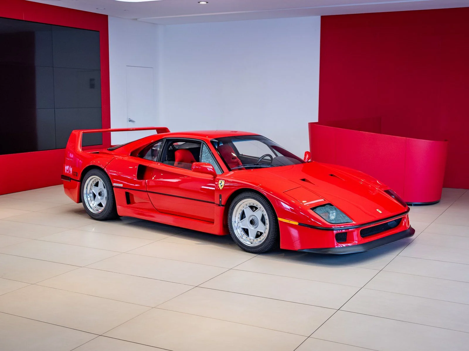1990 Ferrari F40 for Sale | duPont REGISTRY