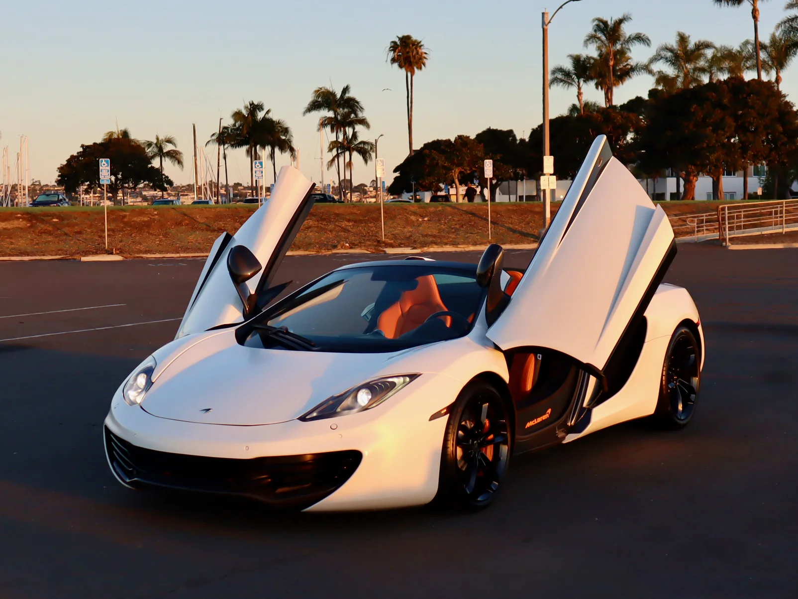 2013 McLaren MP4-12C for Sale | duPont REGISTRY