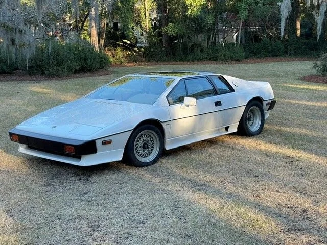 1986 Lotus Esprit Turbo for Sale | duPont REGISTRY