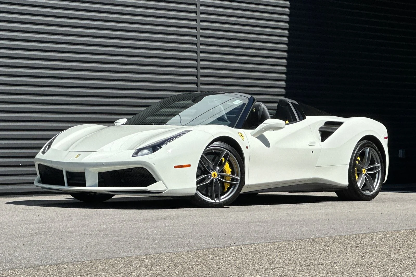 2019 Ferrari 488 Spider for Sale | duPont REGISTRY