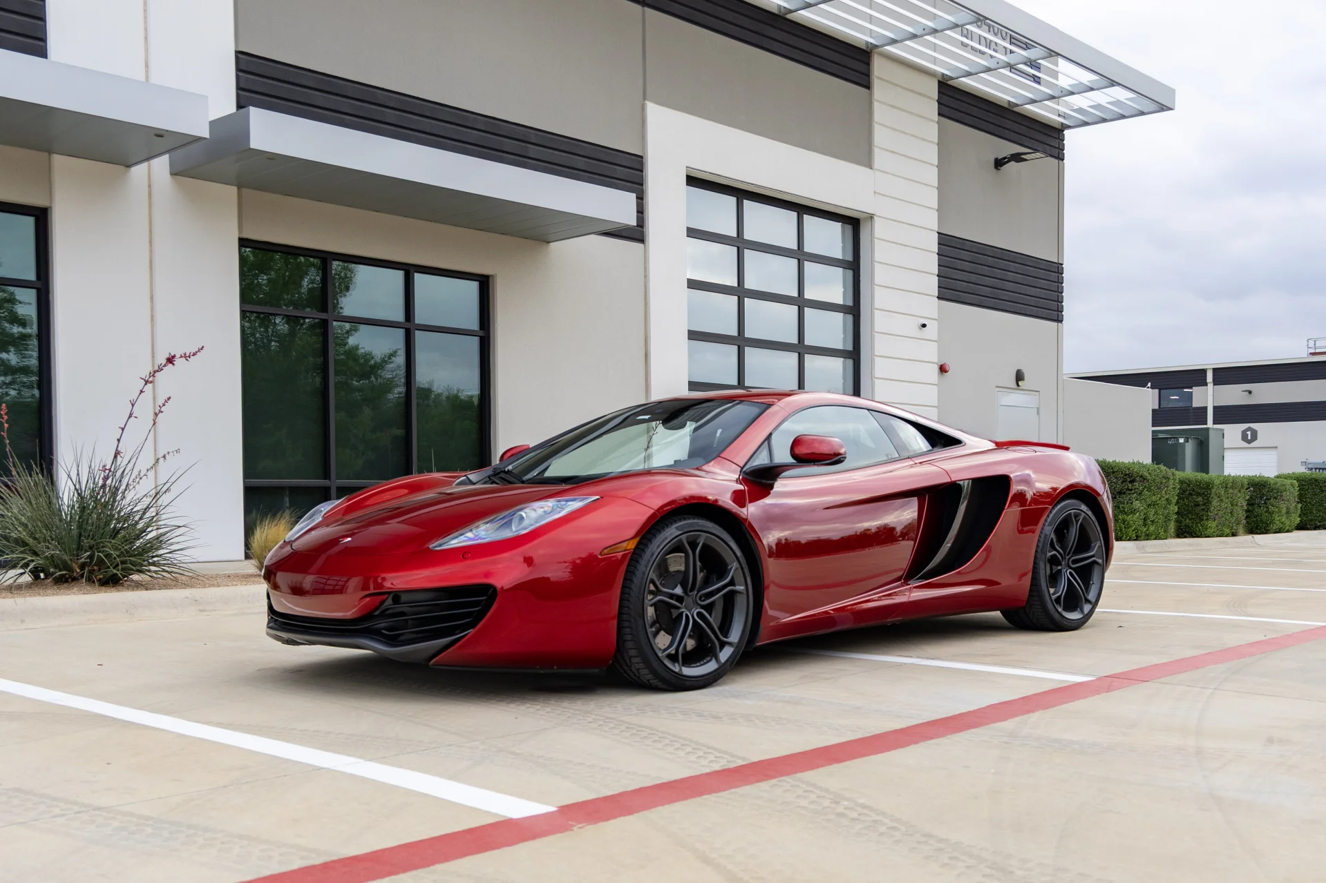 2012 McLaren MP4-12C for Sale | duPont REGISTRY