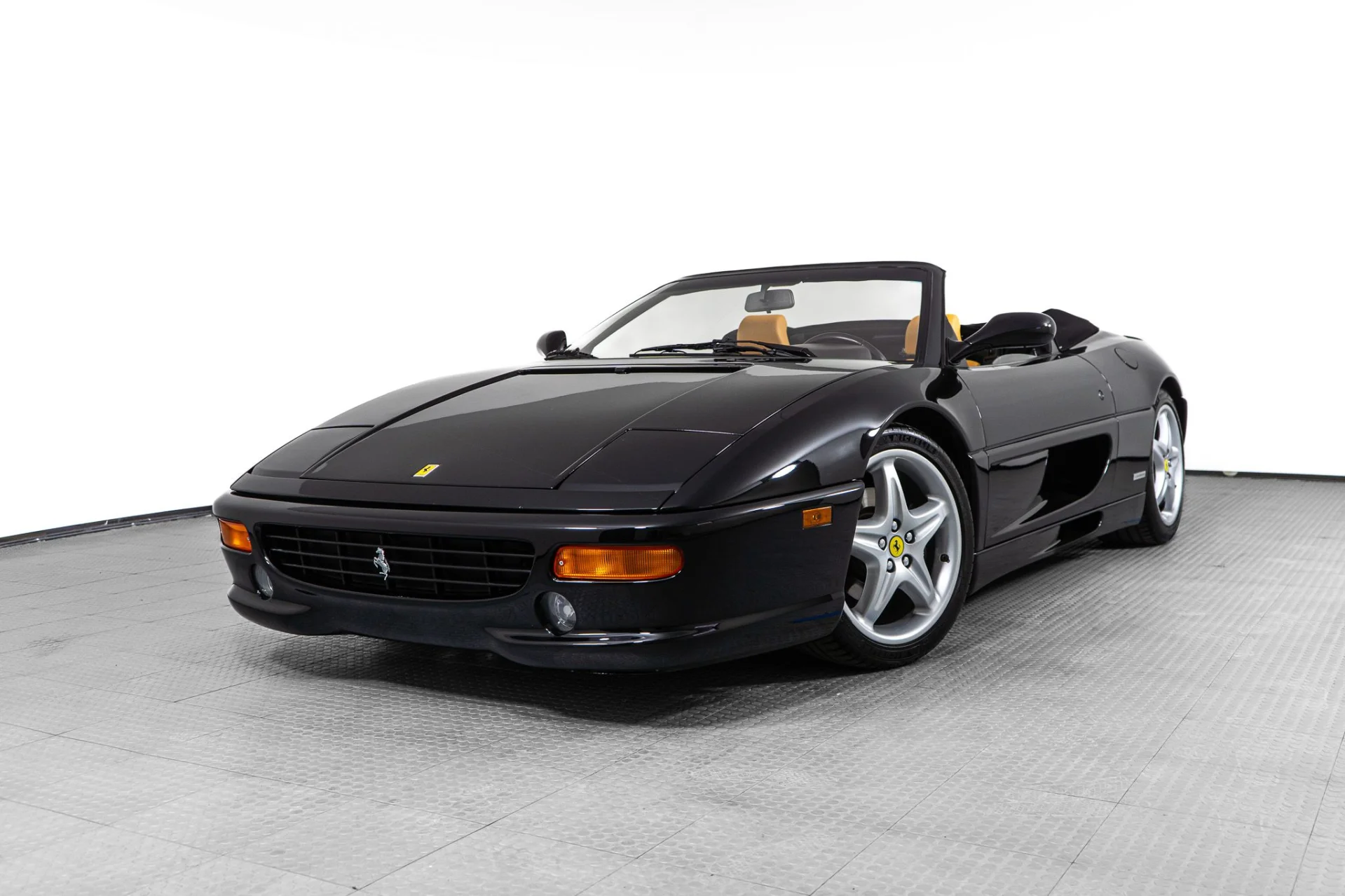 Used Ferrari F355 Spider for Sale | duPont REGISTRY
