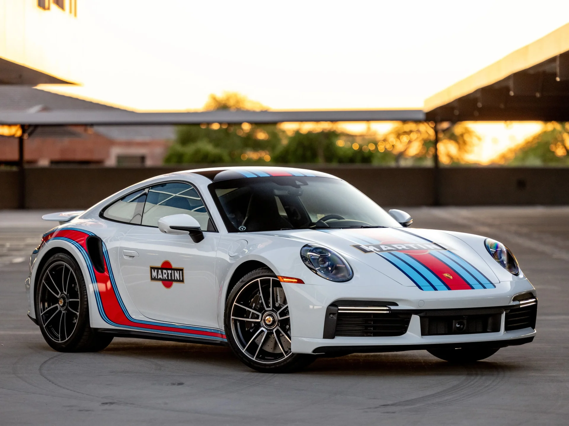 ダニエル・サージュラ・ボワ・デュ・ペリコープ 2025 Porsche 911 Turbo S for Sale | duPont REGISTRY