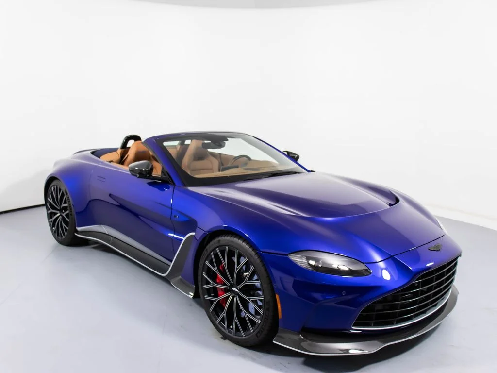 2023 Aston Martin V12 Vantage Roadster for Sale | duPont REGISTRY
