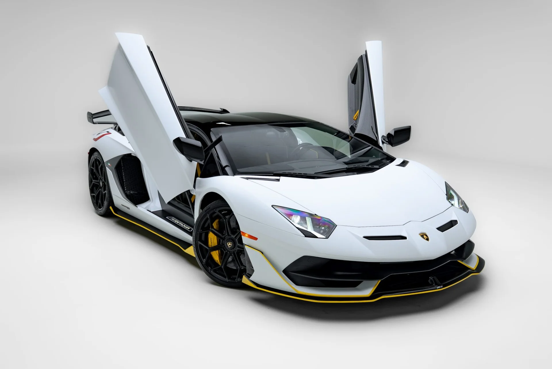 2021 Lamborghini Aventador SVJ for Sale | duPont REGISTRY