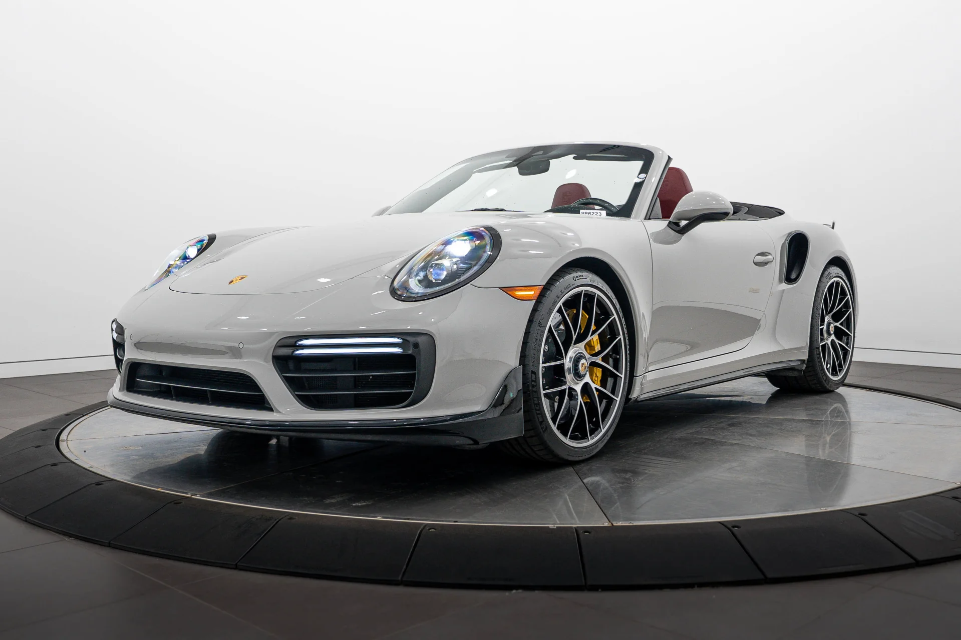 2019 Porsche 911 Turbo S