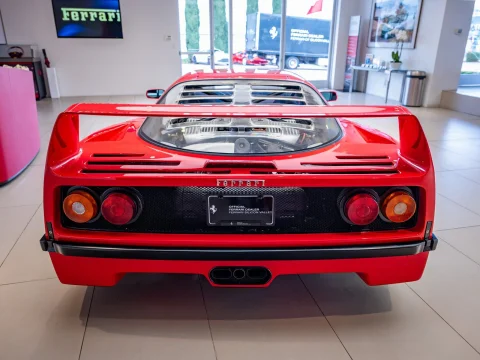 1990 Ferrari F40 for Sale | duPont REGISTRY